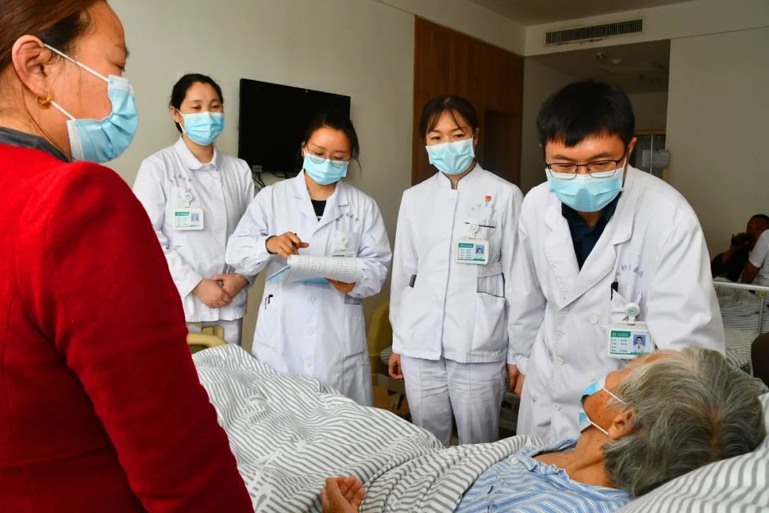 河南实施“三个100”计划 加大投入 聚力培养高层次卫生健康人才